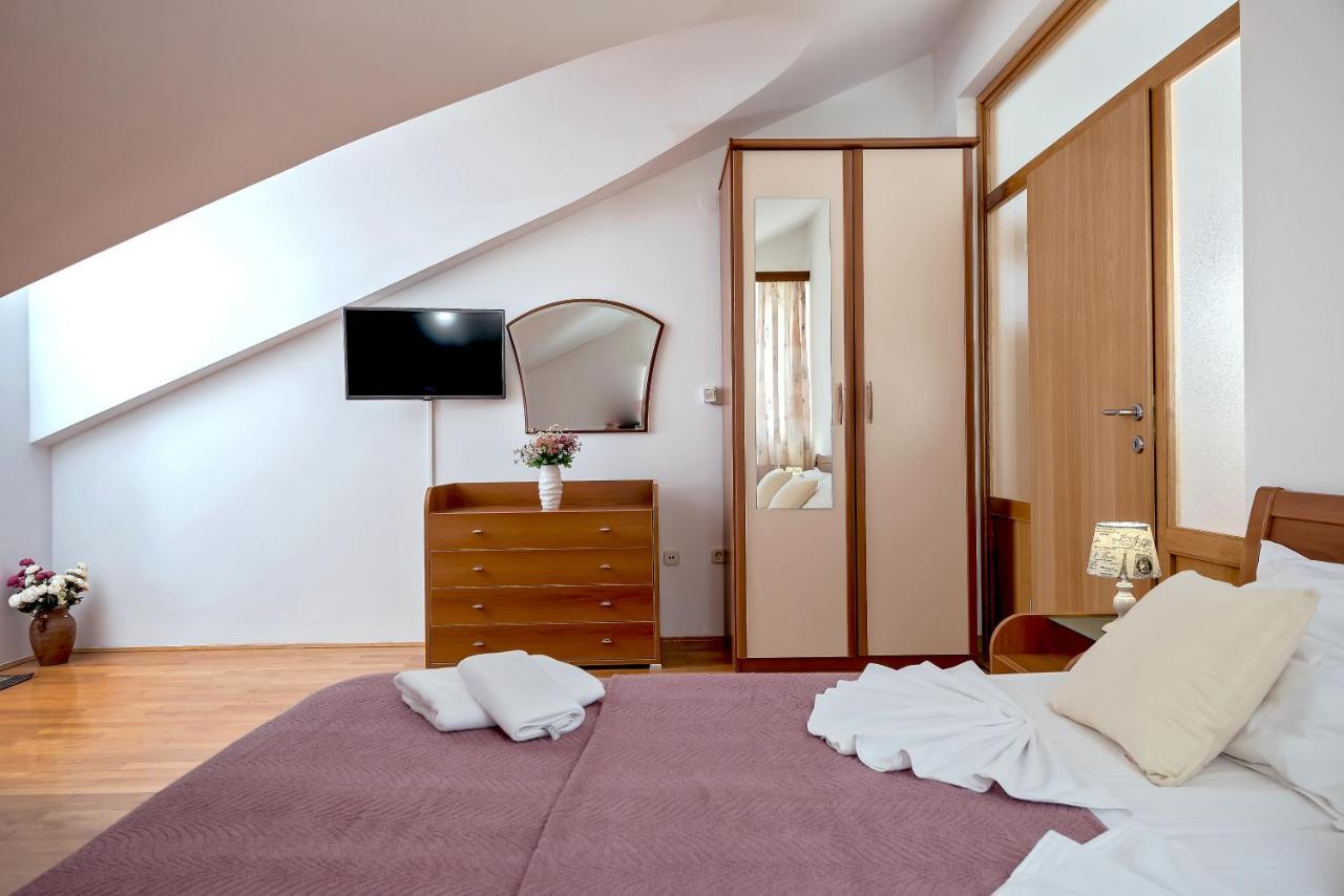 Apartmani Putnik Baska Voda Luaran gambar