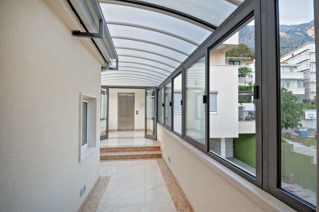 Apartmani Putnik Baska Voda Luaran gambar