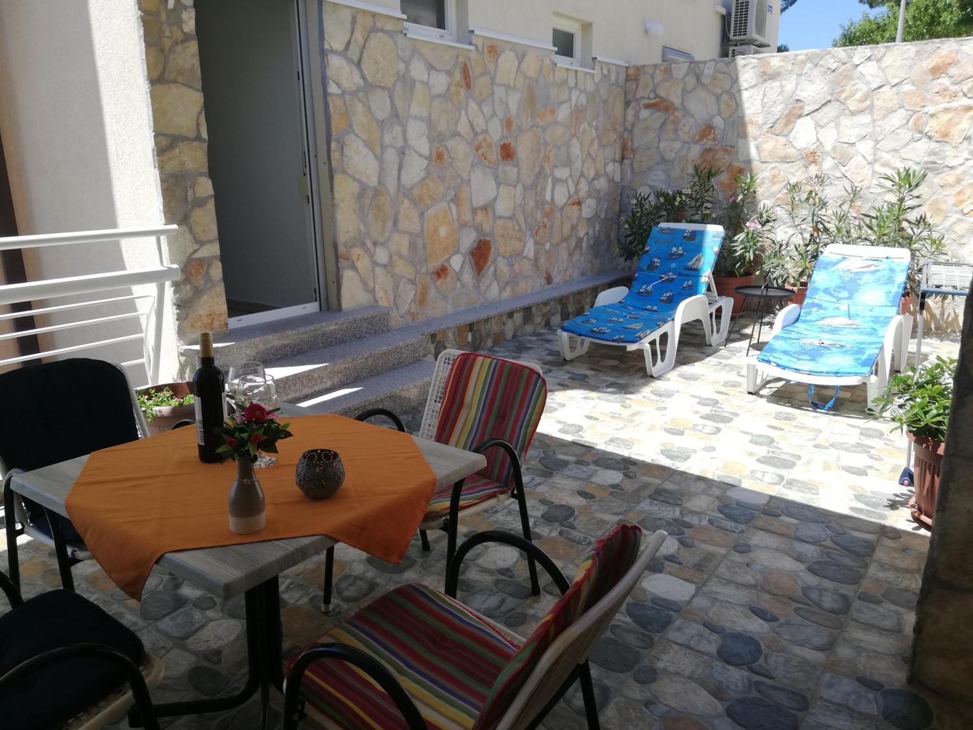 Apartmani Putnik Baska Voda Luaran gambar